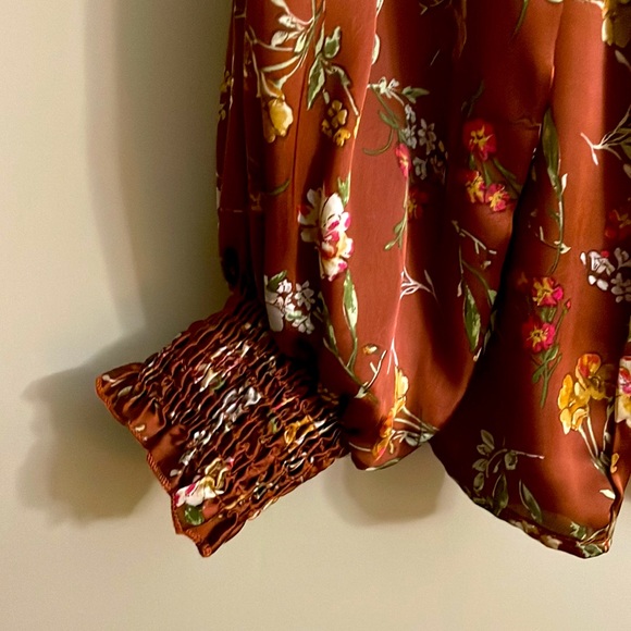 Beautiful Floral Copper Blouse - Picture 3 of 4